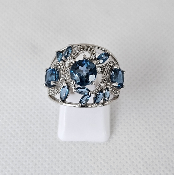 Estate Jewelry - Genuine London Blue Topaz Ring Rhodium Sterling Silver Size 7! New